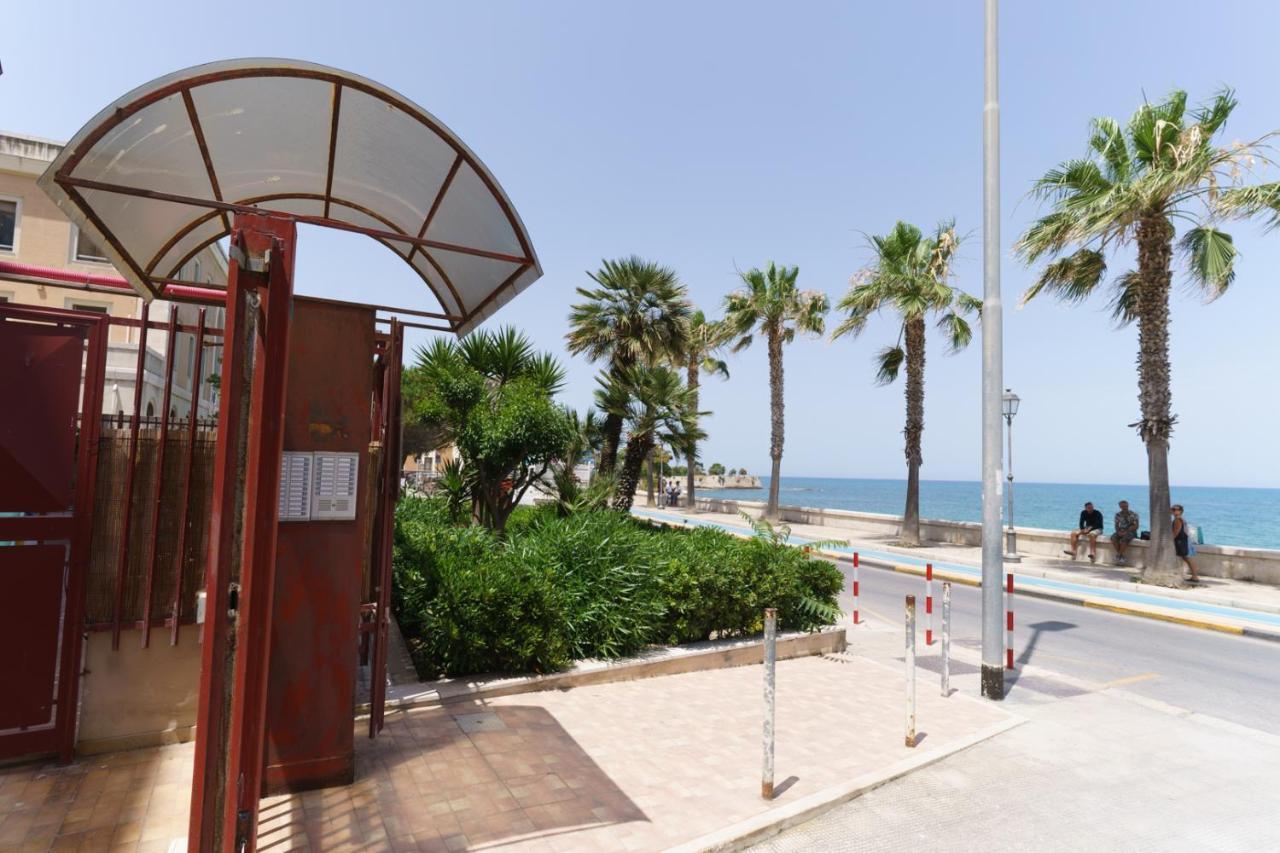Nuvole Apartment Near The Beach 特拉尼 外观 照片